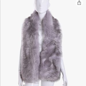 Faux fur stole/scarf worn only once